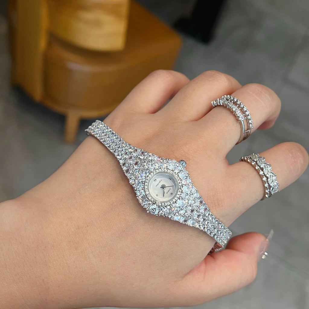 Elegant Women's Diamond Watch – Full Rhinestone Iced Out Wrist Watch