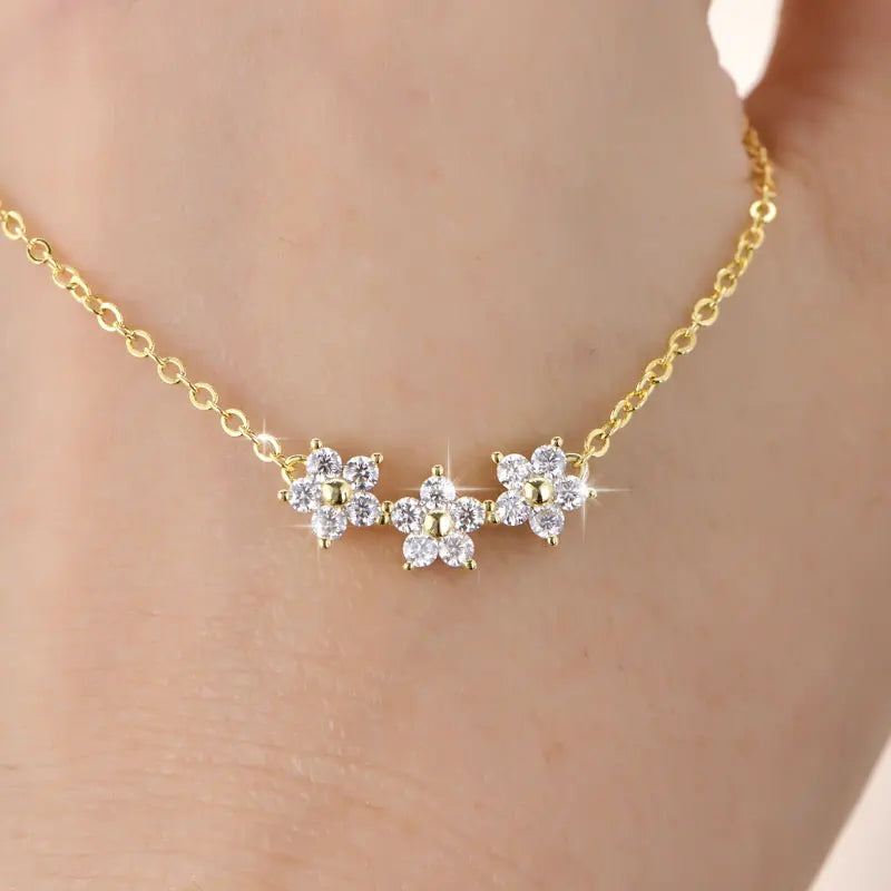 Certified Flower Moissanite Pendant Necklace – Elegant Gift for Her